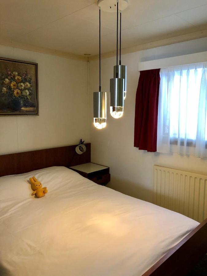 Retro Relax Resort Midden In Het Bos Op De Veluwe In Putten Eksteriør bilde