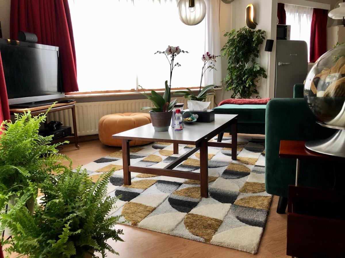Retro Relax Resort Midden In Het Bos Op De Veluwe In Putten Eksteriør bilde