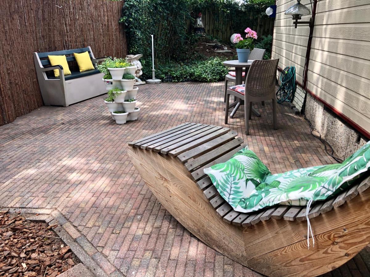 Retro Relax Resort Midden In Het Bos Op De Veluwe In Putten Eksteriør bilde