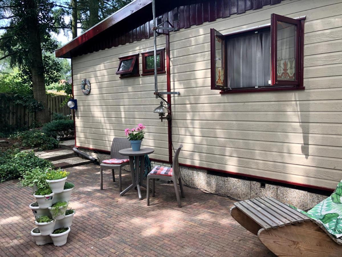 Retro Relax Resort Midden In Het Bos Op De Veluwe In Putten Eksteriør bilde
